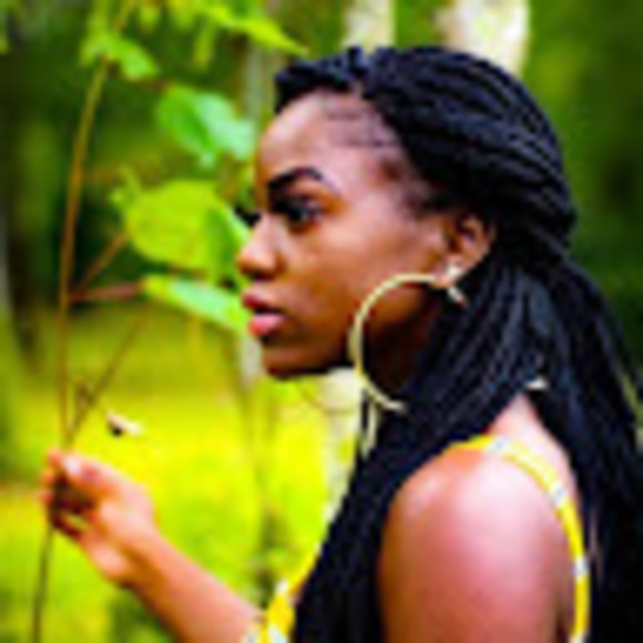 Meet your Posher, Jessica - Picture 1 of 1